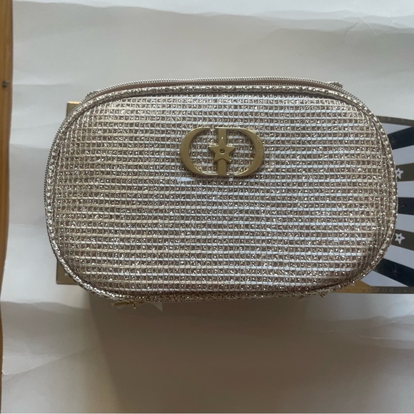 New Dior Gold Metallic Woven Cosmetic Case - Picture 2 of 8